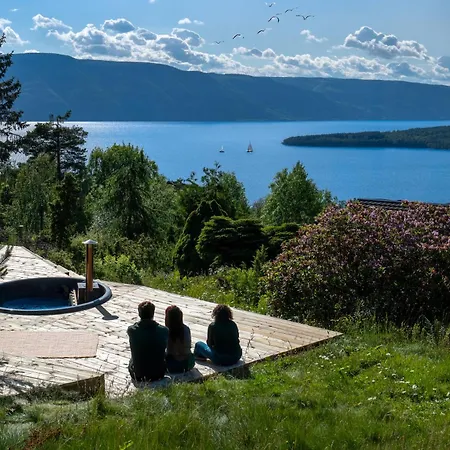 Mountain & Haven & Close To Oslo Stange